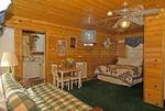 Larger Jacuzzi studio cottage - kitchen and fireplace. No pets #14,18 Photo 16
