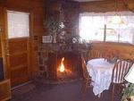 2 Bedroom mid-size cottages (with Jacuzzi or Hot Tub) - Kitchen and fireplace. Pet friendly #10, No pets #16 Photo 11