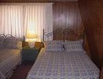 2 Bedroom big cabins - Family size 2 story, kitchen and fireplace. Pet friendly #9, 22. No pets #21,23 Photo 9
